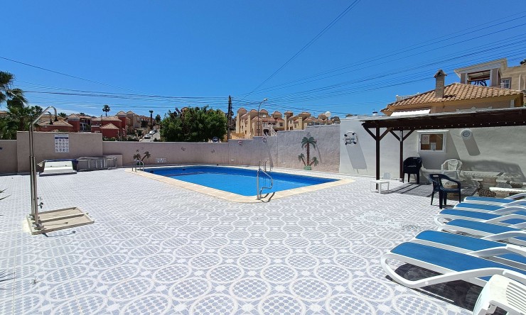Videresalg - Quad Villa - Orihuela Costa - Las Filipinas