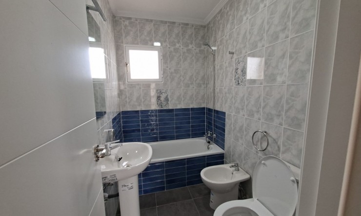 Re-Sale - Apartment - Orihuela Costa - Punta Prima