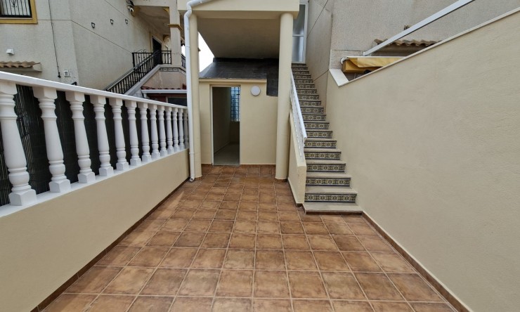 Re-Sale - Apartment - Orihuela Costa - Punta Prima