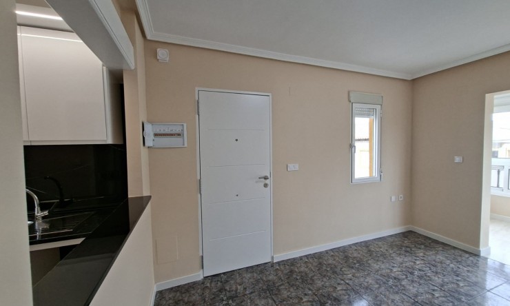 Re-Sale - Apartment - Orihuela Costa - Punta Prima