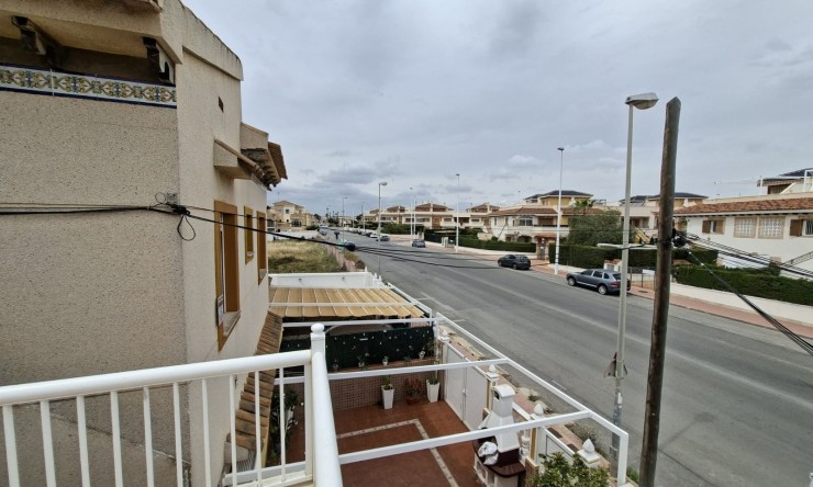 Re-Sale - Apartment - Orihuela Costa - Punta Prima