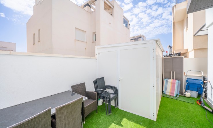 Reventa - Chalet - Torrevieja - Aguas Nuevas