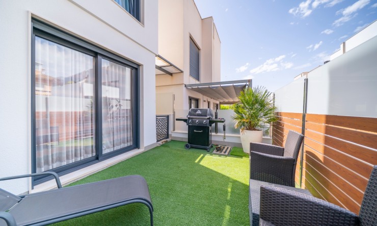 Reventa - Chalet - Torrevieja - Aguas Nuevas