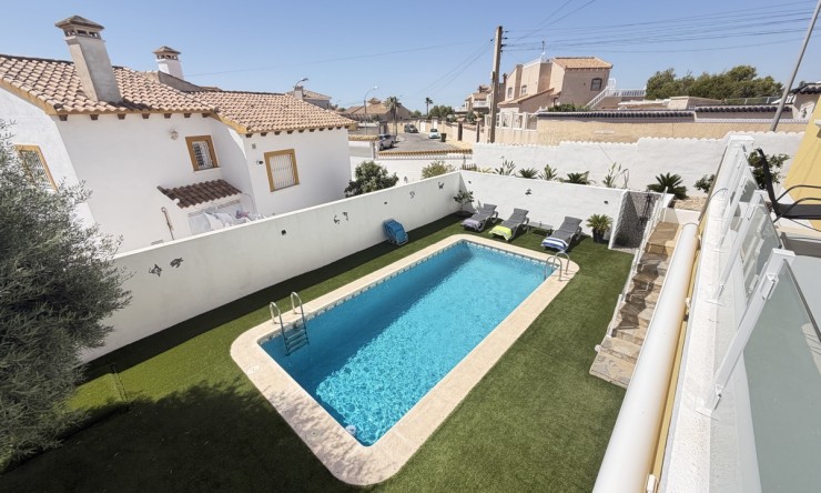 Re-Sale - Detached Villa - Orihuela Costa - Villamartin