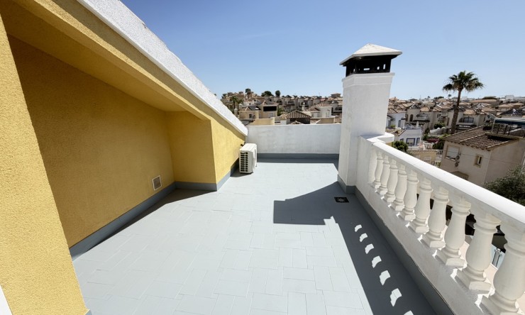 Re-Sale - Detached Villa - Orihuela Costa - Villamartin