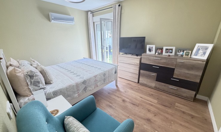 Re-Sale - Detached Villa - Orihuela Costa - Villamartin
