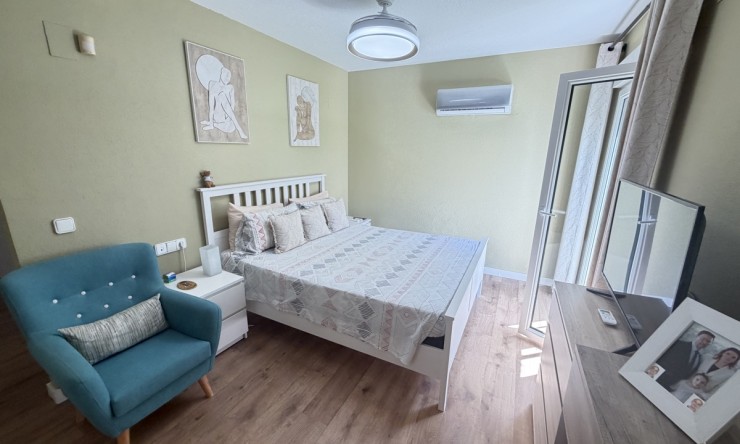 Re-Sale - Detached Villa - Orihuela Costa - Villamartin