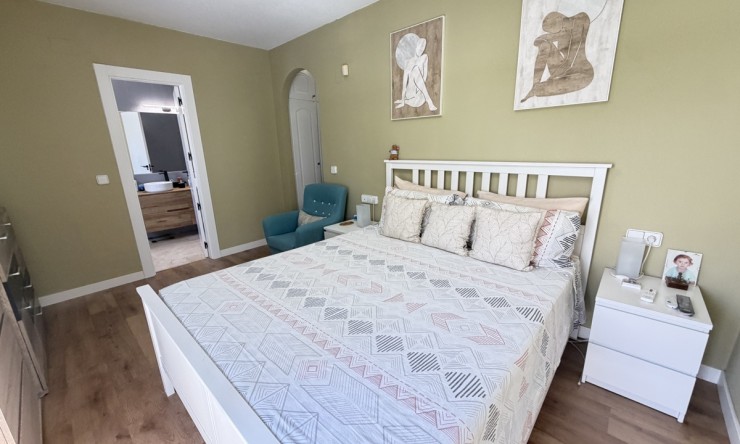 Re-Sale - Detached Villa - Orihuela Costa - Villamartin