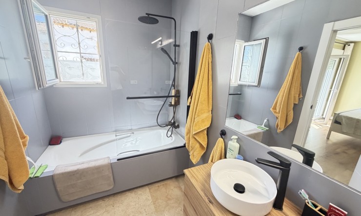 Re-Sale - Detached Villa - Orihuela Costa - Villamartin