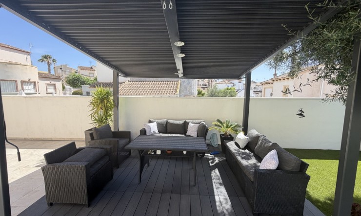 Re-Sale - Detached Villa - Orihuela Costa - Villamartin