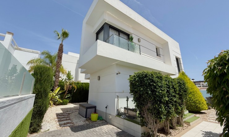 Videresalg - Frittliggende Villa - Ciudad Quesada - Ciudad Quesada - Byen
