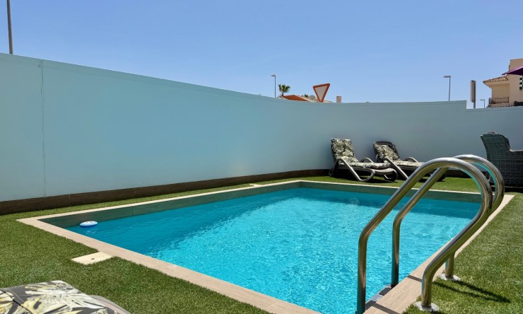 Videresalg - Frittliggende Villa - Ciudad Quesada - Ciudad Quesada - Byen