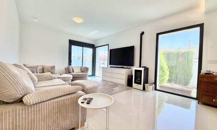 Videresalg - Frittliggende Villa - Ciudad Quesada - Ciudad Quesada - Byen