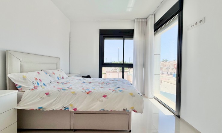 Videresalg - Frittliggende Villa - Ciudad Quesada - Ciudad Quesada - Byen