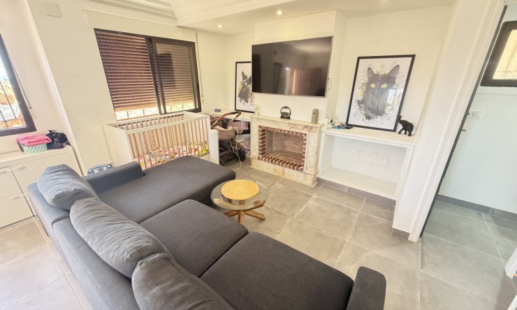 Re-Sale - Detached Villa - Orihuela Costa - Villamartin