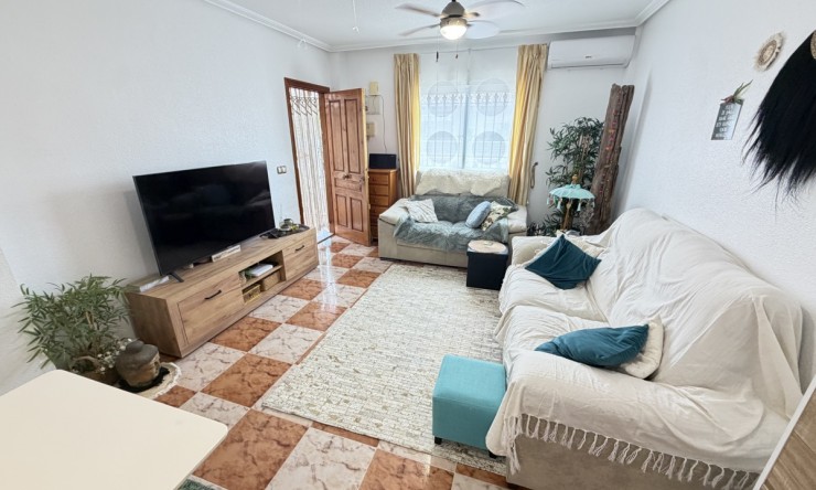 Re-Sale - Bungalow - Orihuela Costa - La Zenia