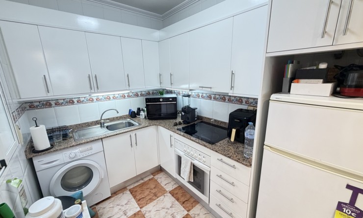 Re-Sale - Bungalow - Orihuela Costa - La Zenia