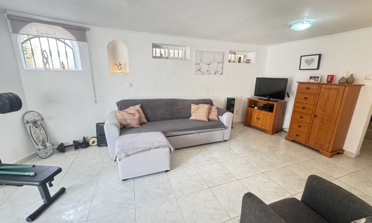 Re-Sale - Detached Villa - Orihuela Costa - Villamartin