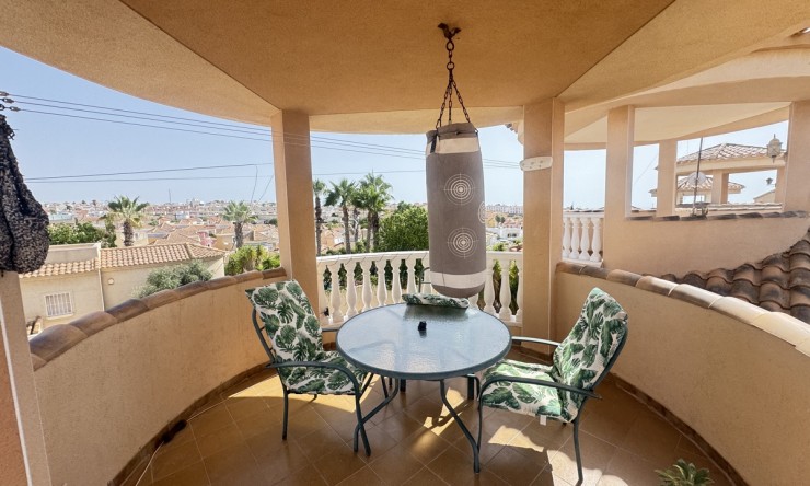 Re-Sale - Detached Villa - Orihuela Costa - Villamartin
