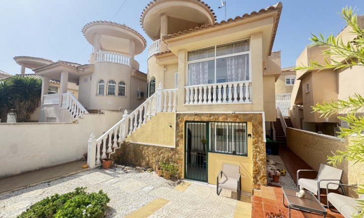 Re-Sale - Detached Villa - Orihuela Costa - Villamartin