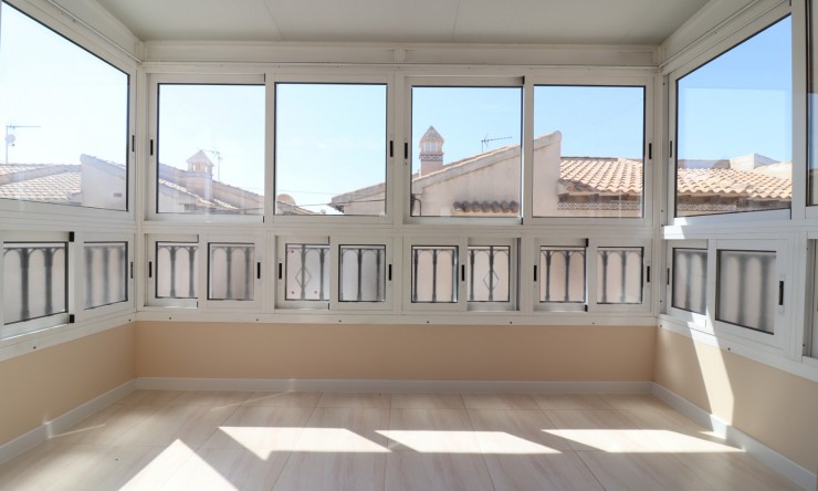 Re-Sale - Apartment - Orihuela Costa - Punta Prima