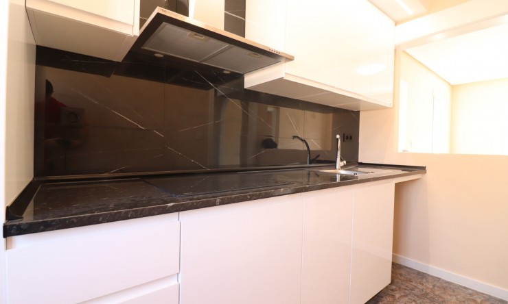 Re-Sale - Apartment - Orihuela Costa - Punta Prima