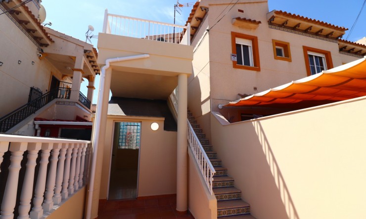 Re-Sale - Apartment - Orihuela Costa - Punta Prima
