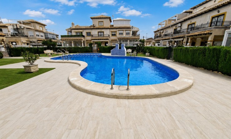 Re-Sale - Apartment - Orihuela Costa - Punta Prima
