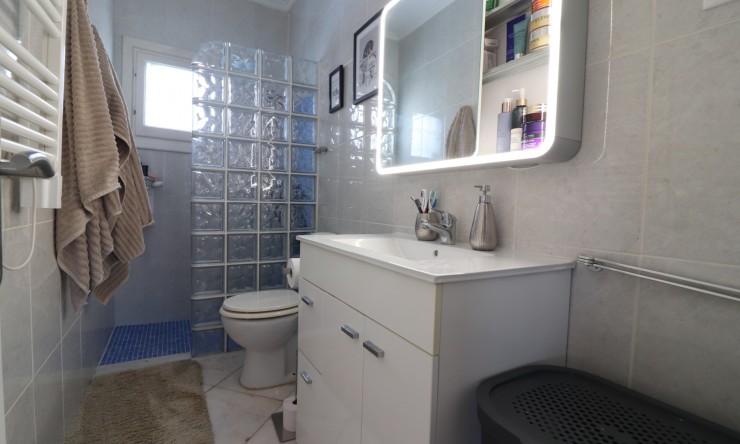 Re-Sale - Detached Villa - Orihuela Costa - Villamartin