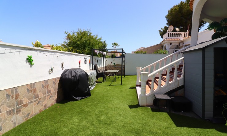 Re-Sale - Detached Villa - Orihuela Costa - Villamartin