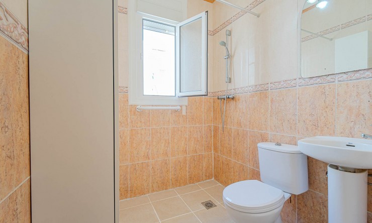 Re-Sale - Bungalow - Ciudad Quesada - Altos de Quesada