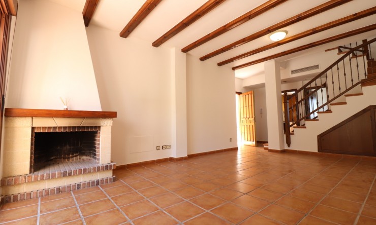 Re-Sale - Semi Detached Villa - Algorfa - La Finca Golf Resort