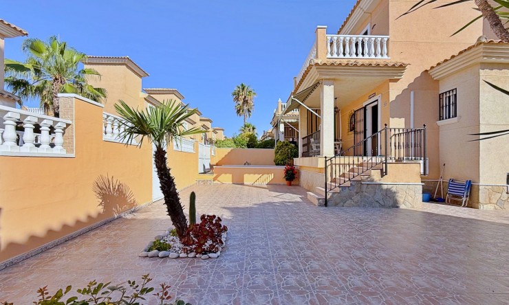 Reventa - Chalet - Orihuela Costa - Punta Prima