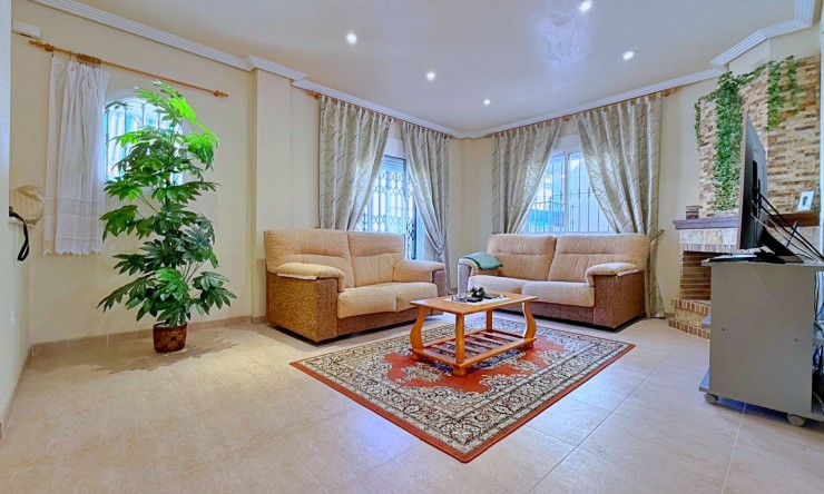 Reventa - Chalet - Orihuela Costa - Punta Prima