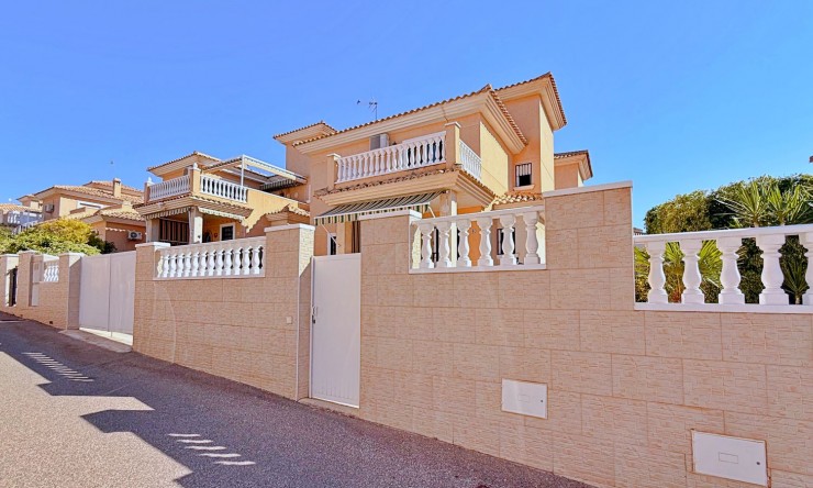 Reventa - Chalet - Orihuela Costa - Punta Prima