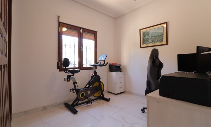 Reventa - Chalet - Formentera del Segura - Fincas de La Vega