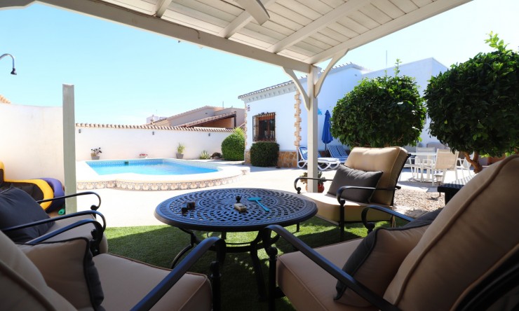 Reventa - Chalet - Formentera del Segura - Fincas de La Vega