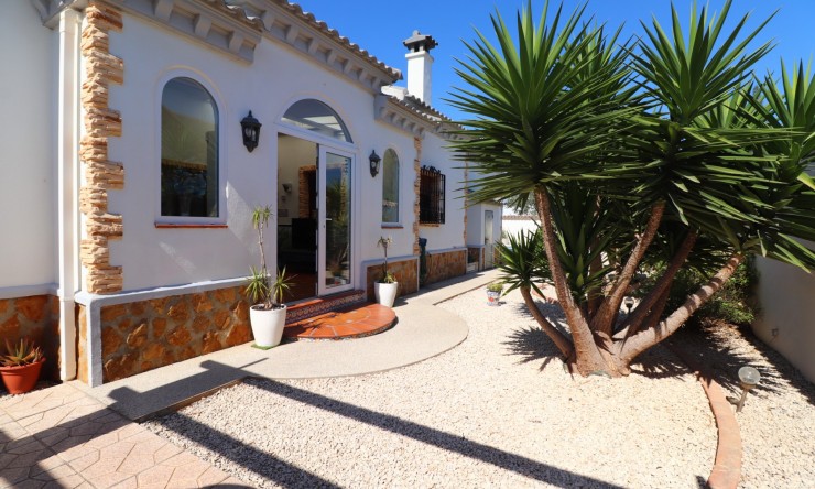 Reventa - Chalet - Formentera del Segura - Fincas de La Vega
