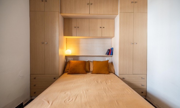 Re-Sale - Apartment - Torrevieja - Playa Los Naufragos