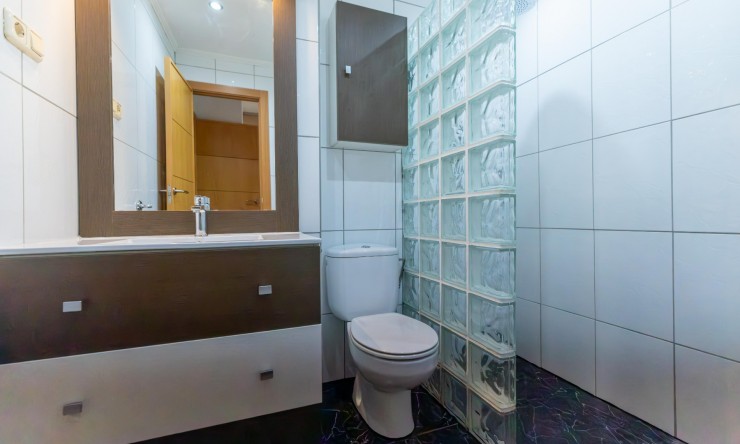 Re-Sale - Apartment - Torrevieja - Playa Los Naufragos