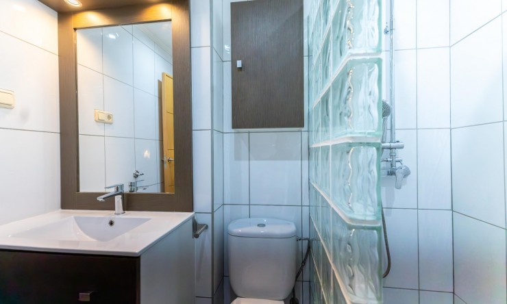 Re-Sale - Apartment - Torrevieja - Playa Los Naufragos