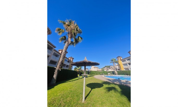 Re-Sale - Apartment - Orihuela Costa - Villamartin