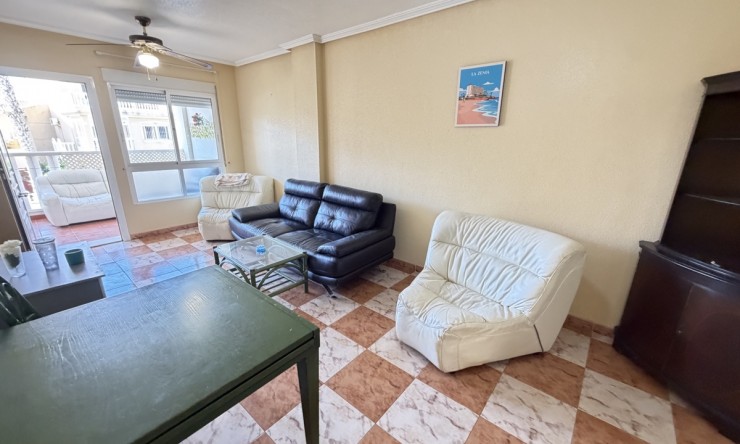 Re-Sale - Apartment - Orihuela Costa - Villamartin