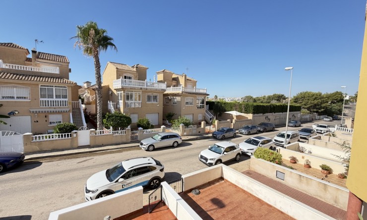 Re-Sale - Apartment - Orihuela Costa - Villamartin