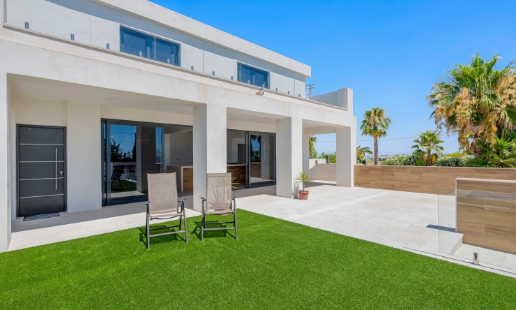 Reventa - Casa de Campo - Los Montesinos - La Herrada