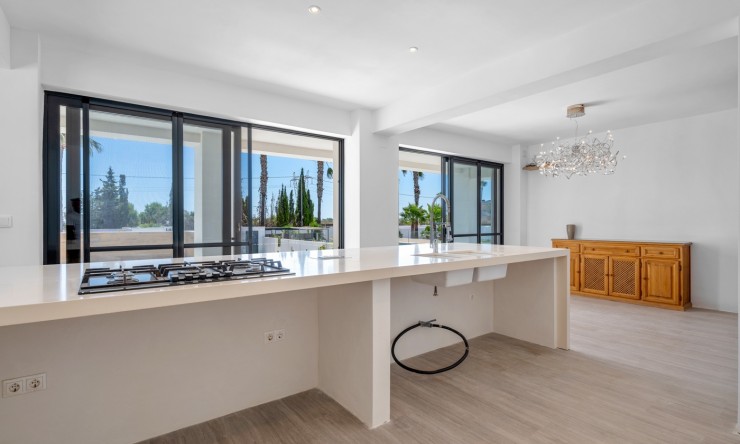 Reventa - Casa de Campo - Los Montesinos - La Herrada
