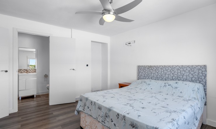 Reventa - Casa de Campo - Los Montesinos - La Herrada