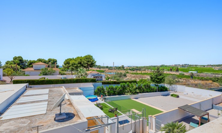 Reventa - Casa de Campo - Los Montesinos - La Herrada
