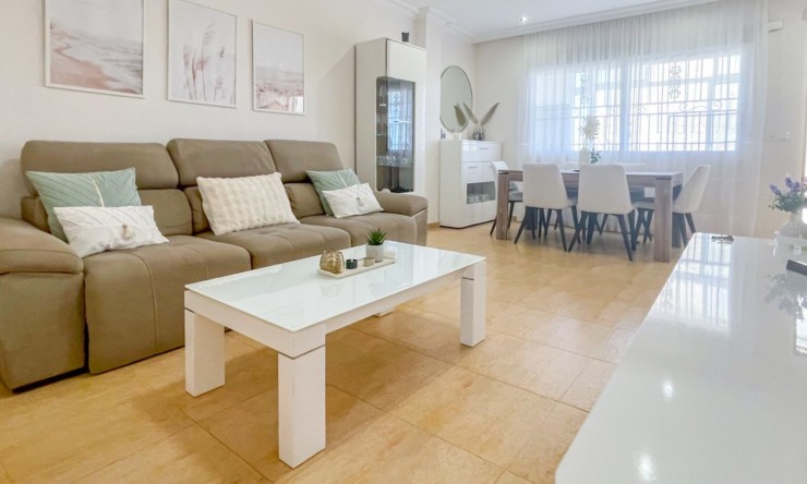 Re-Sale - Townhouse - Orihuela Costa - Punta Prima