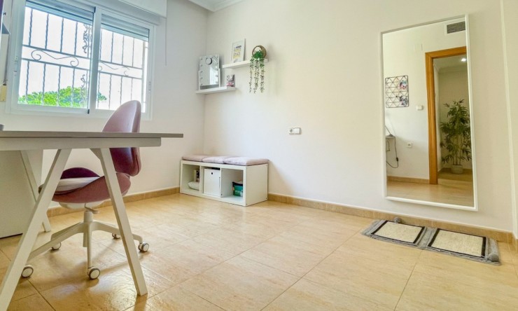 Re-Sale - Townhouse - Orihuela Costa - Punta Prima